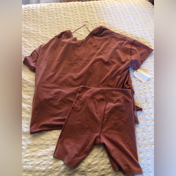 Free People Rust Oversized Top and Shorts Set - Picture 5 of 6